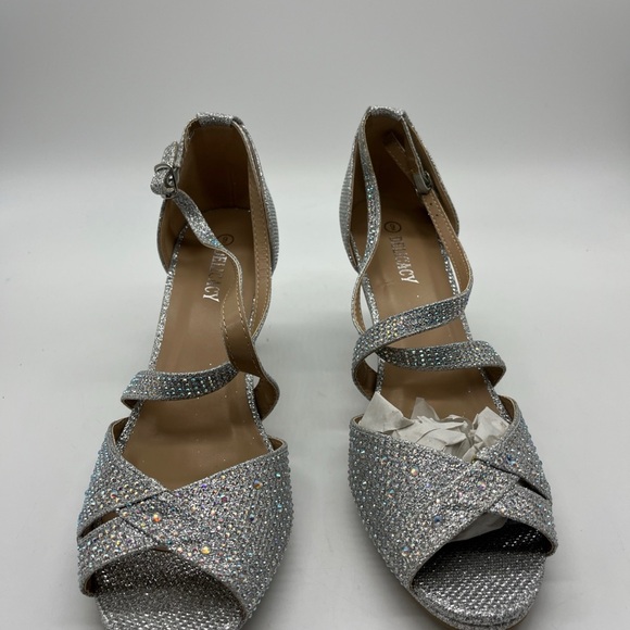 Delicacy Women's Silver Sparkle Scrappy Heel Shoes, Size 9 - Picture 2 of 5